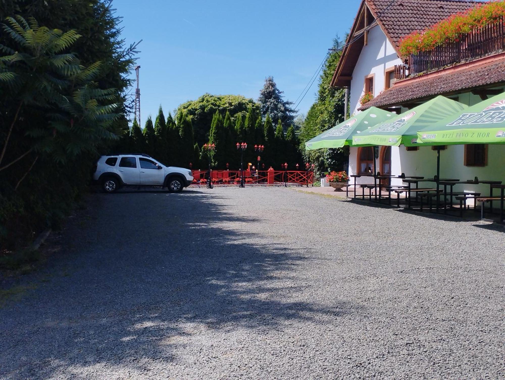 Penzion Restaurace u Helferů Libuň Esterno foto